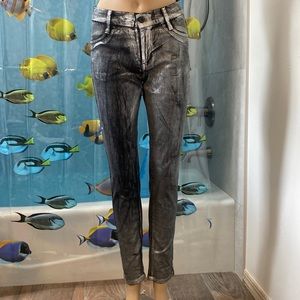 James Jeans size 28 black and silver stretchy jeans